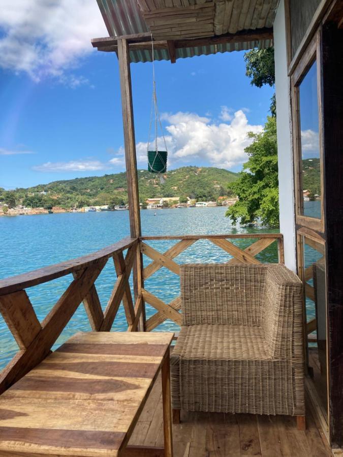 Soul Rebel Lodge & Backpackers Nkhata Bay エクステリア 写真
