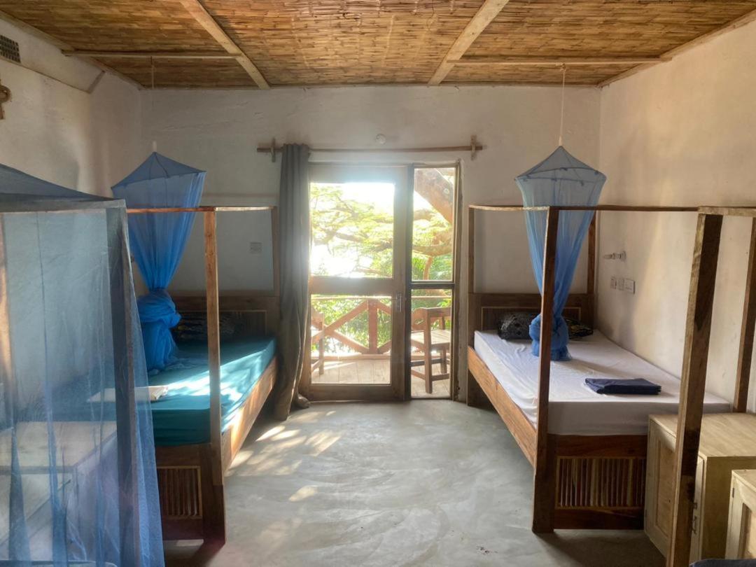 Soul Rebel Lodge & Backpackers Nkhata Bay エクステリア 写真
